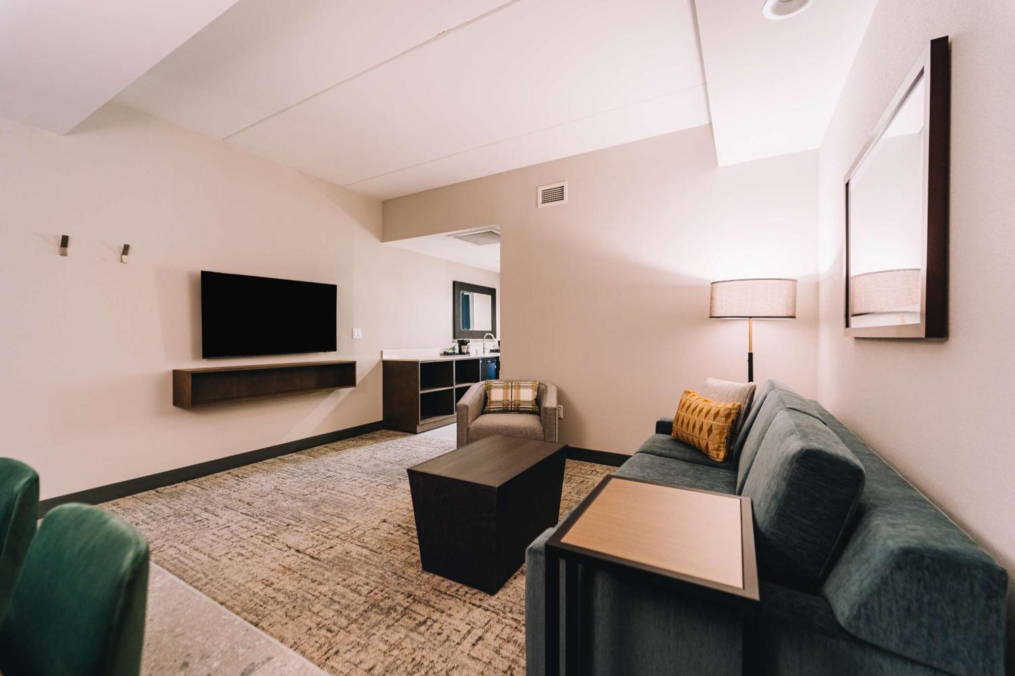 Embassy Suites By Hilton Gatlinburg Resort ภายนอก รูปภาพ