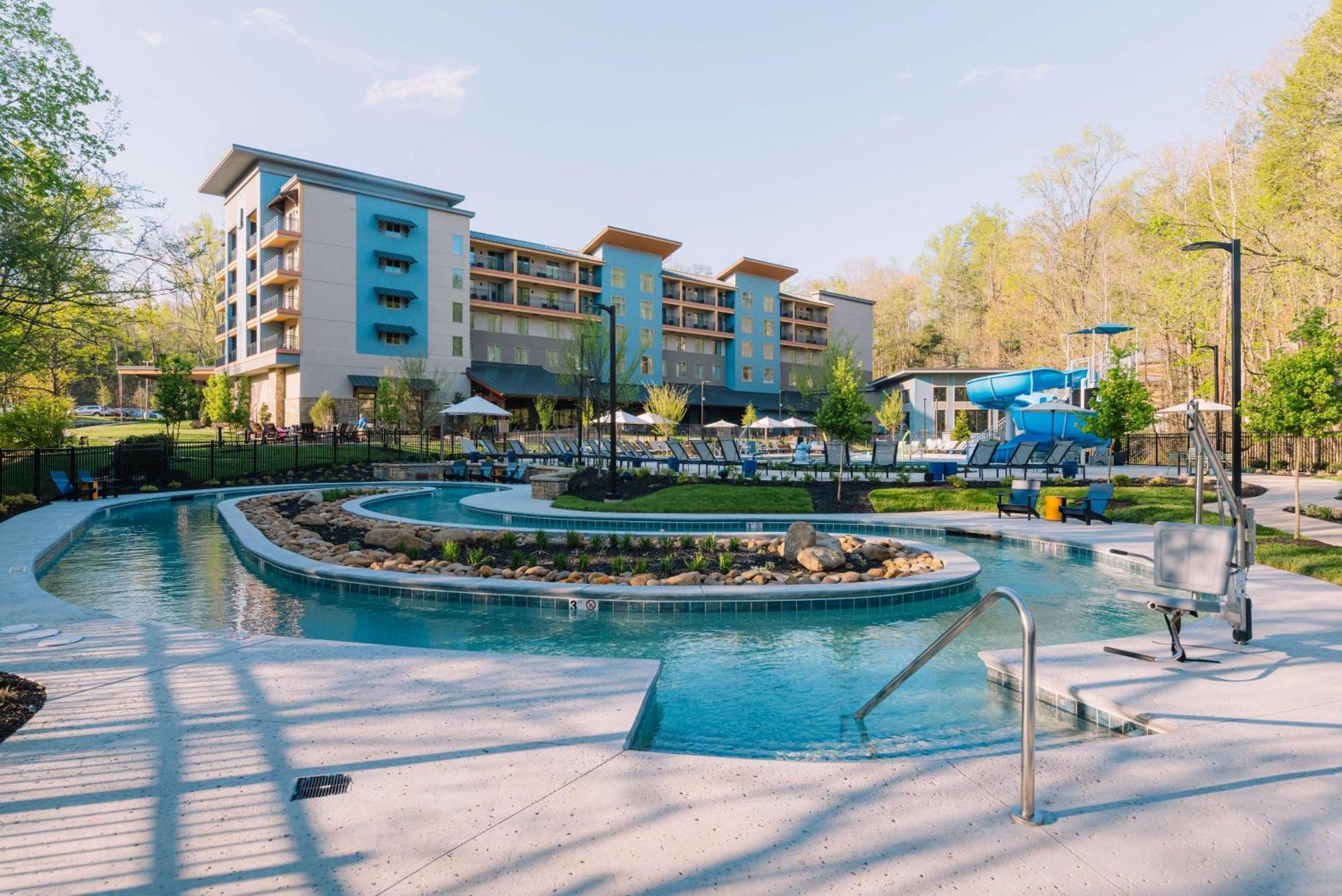 Embassy Suites By Hilton Gatlinburg Resort ภายนอก รูปภาพ