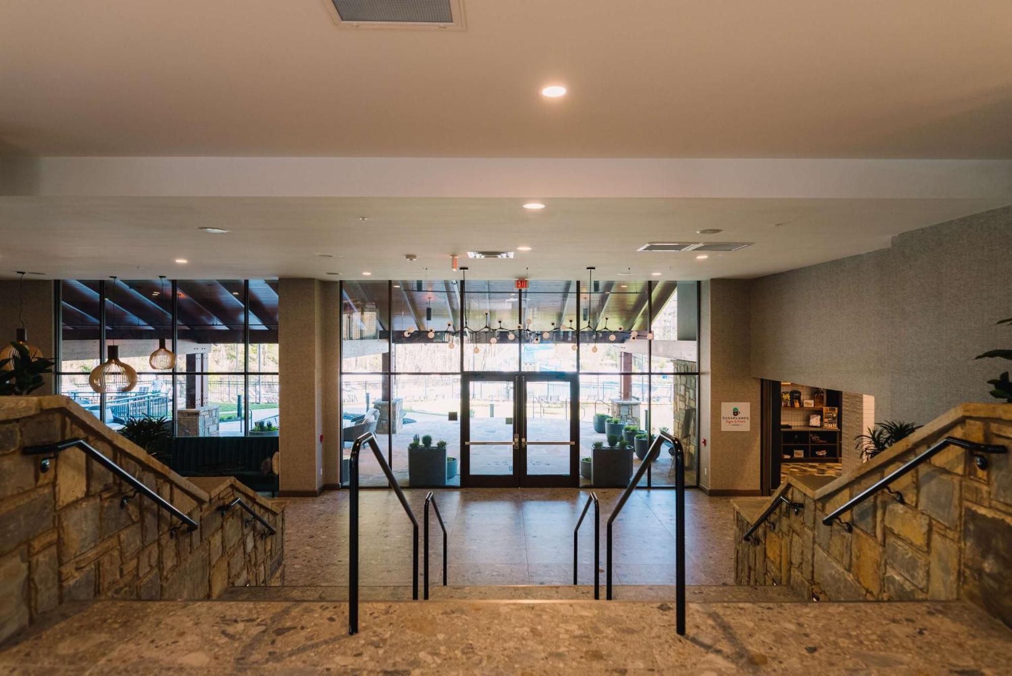 Embassy Suites By Hilton Gatlinburg Resort ภายนอก รูปภาพ